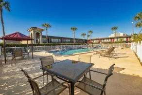 Red Roof Inn PLUS+ St. Augustine - Piscine