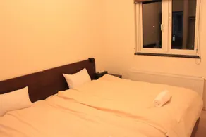 Tsuru Apartments - Camera