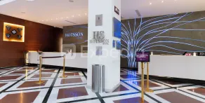 HS HOTSSON Hotel Leon - Rezeption