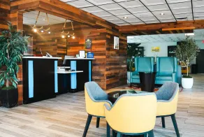 Days Inn by Wyndham Southington - Hall