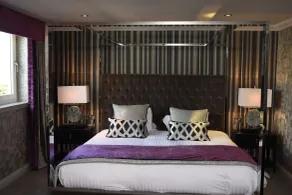 Carlton Hotel - Room
