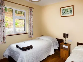 Rossbeigh Beach Cottage No 4 - Room