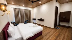 Dharamshila Retreat - Chambre