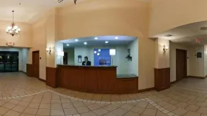 Holiday Inn Express Hotel & Suites Vinita by IHG - Reception