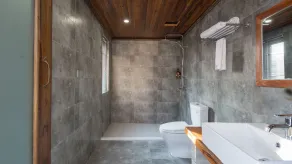 Floral Hotel Moganshan Liwan Shanju - Bathroom