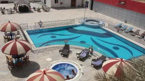 Dubai Grand Hotel by Fortune, Dubai Airport - Piscine