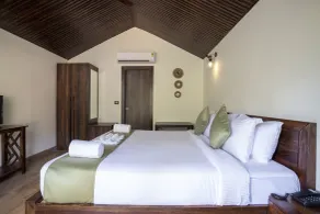 Stone Wood Premier Gokarna - Room