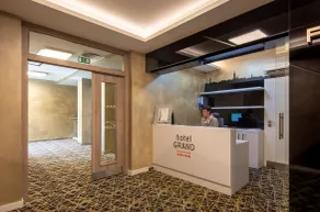 Hotel Grand - Recepção