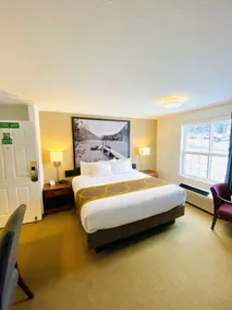 Super 8 by Wyndham 100 Mile House - Værelse