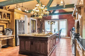 Hot Tub & Large Yard: Elegant Deansboro Getaway - Innvendig