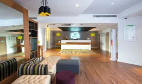 Holiday Inn London West by IHG - Reception