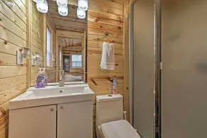 Cozy Bidwell Cabin w/ Deck: Trail & Creek Access! - Innvendig