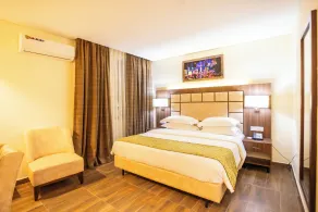 Jogor Hotel Ibadan - Quarto