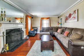 Walk to DW Field Park! Spacious Home w/ Deck - Interior