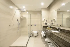 Heybeli Hotel - Baño
