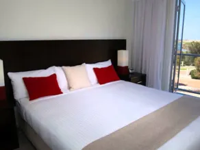 Quest Sanctuary Lakes - Room