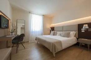 La Reggia Sporting Center Hotel - Zimmer