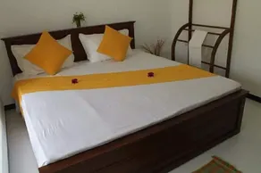 Yasra Holiday Villa - Room