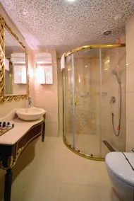 Golden Marmara Hotel - Bathroom