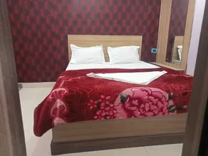 Hotel Regal Heights - Zimmer