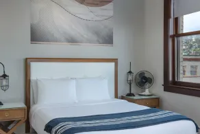 Commodore Hotel - Chambre