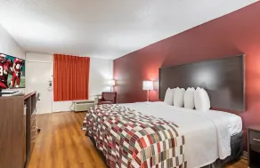 Red Roof Inn Forsyth - Zimmer