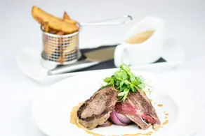 The George Hotel Stansted Airport - Restaurante