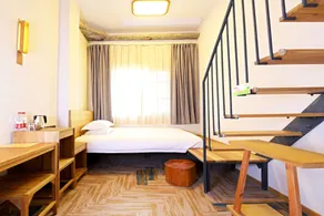 Ramadaencore By Wyndham Shanghai Pud ong Airport -Provide free 24hour shuttle bus service for airport pick-up and drop-off at Pud ong Airport - Zimmer