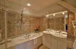 BEST WESTERN Le Renoir - Chambre