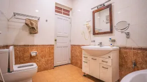 LUXTORI Arugambay - Salle de bain