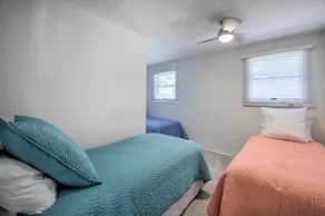 Benton Harbor Lake House w/ Dock & Fire Pit! - Interiør