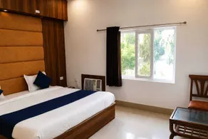 Shree Ji Hotel Park Roots - Chambre