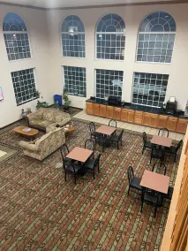 Super 8 by Wyndham Harrisburg Hershey North - Hall