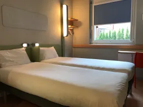ibis budget Zurich Airport - Room
