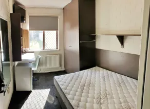 Seranin Bathurst - Quarto