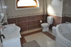 Villa Phoenix - Bathroom