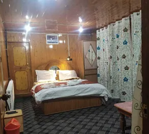 Hotel Roseland Cottage Gulmarg - Room