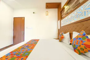 Fabhotel Qube - Zimmer