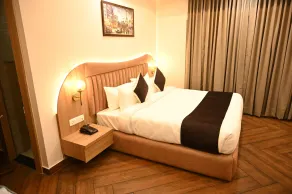 The Regal Crown By Ritya Hotels - Værelse