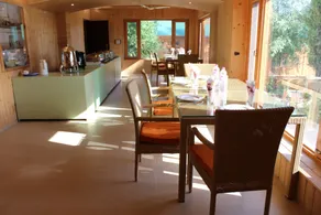 Nigeen Lake View Resort - Restaurant