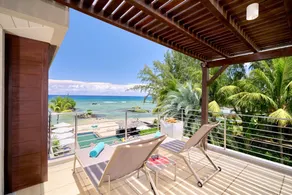 Bon Azur Beachfront Suites & Penthouses by LOV Mauritius - Vista dalla camera