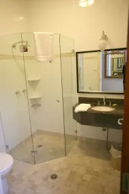 Darcy's Hotel - Room