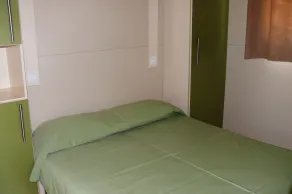 Mobil home avec barbecue - Chambre