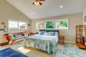 Bremerton Studio w/ Bay View: Beach Access! - Interior