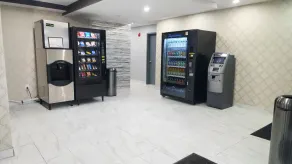 Hotel Fuego Bronx near Yankee Stadium - Reception