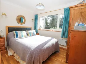 The Lodge - Room
