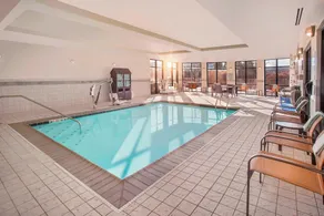 Courtyard by Marriott Chicago Schaumburg/Woodfield Mall - Pool