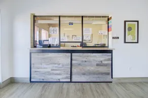 OYO Malden Airport Inn - Reception