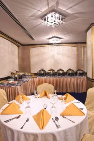 Landmark Riqqa Hotel - Restaurant