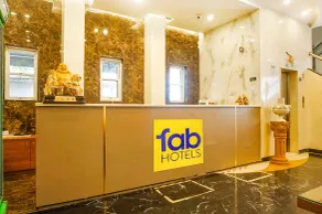 Townhouse Hotel Golden Emerald - Réception